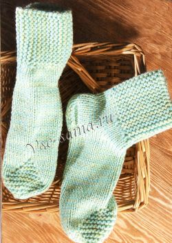 Меланжевые носки спицами нитью в два сложения Меланжевые носки спицами нитью в два сложения