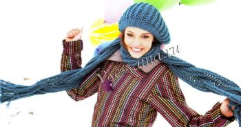 Шарф и шапка сине-голубого цвета Шарф и шапка сине-голубого цвета