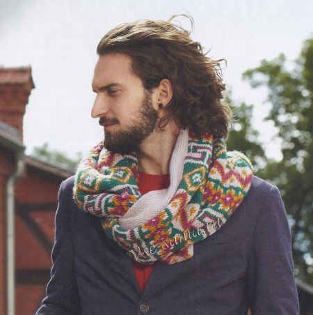 Шарф, украшенный жаккардами, фото Шарф, украшенный жаккардами, фото