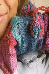 Варежки с помпонами Варежки с помпонами