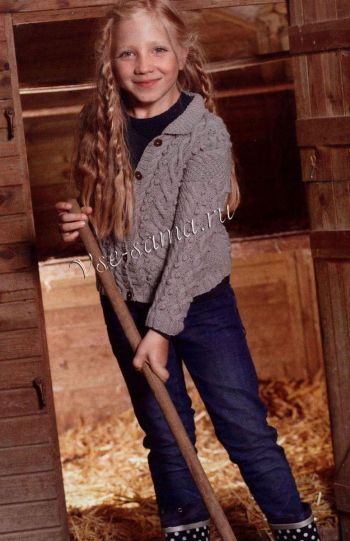 Милый укороченный жакет спицами Милый укороченный жакет спицами