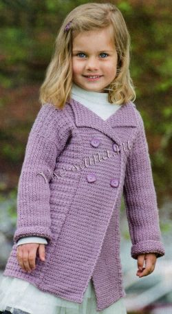 Розовый двубортный жакет спицами Розовый двубортный жакет спицами