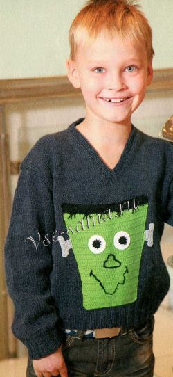 Темно-синий пуловер спицами с аппликацией Темно-синий пуловер спицами с аппликацией