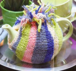 Грелка на чайник спицами Грелка на чайник спицами