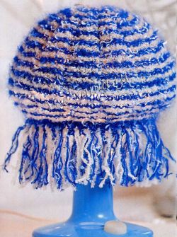 Полосатый абажур с кистями Полосатый абажур с кистями